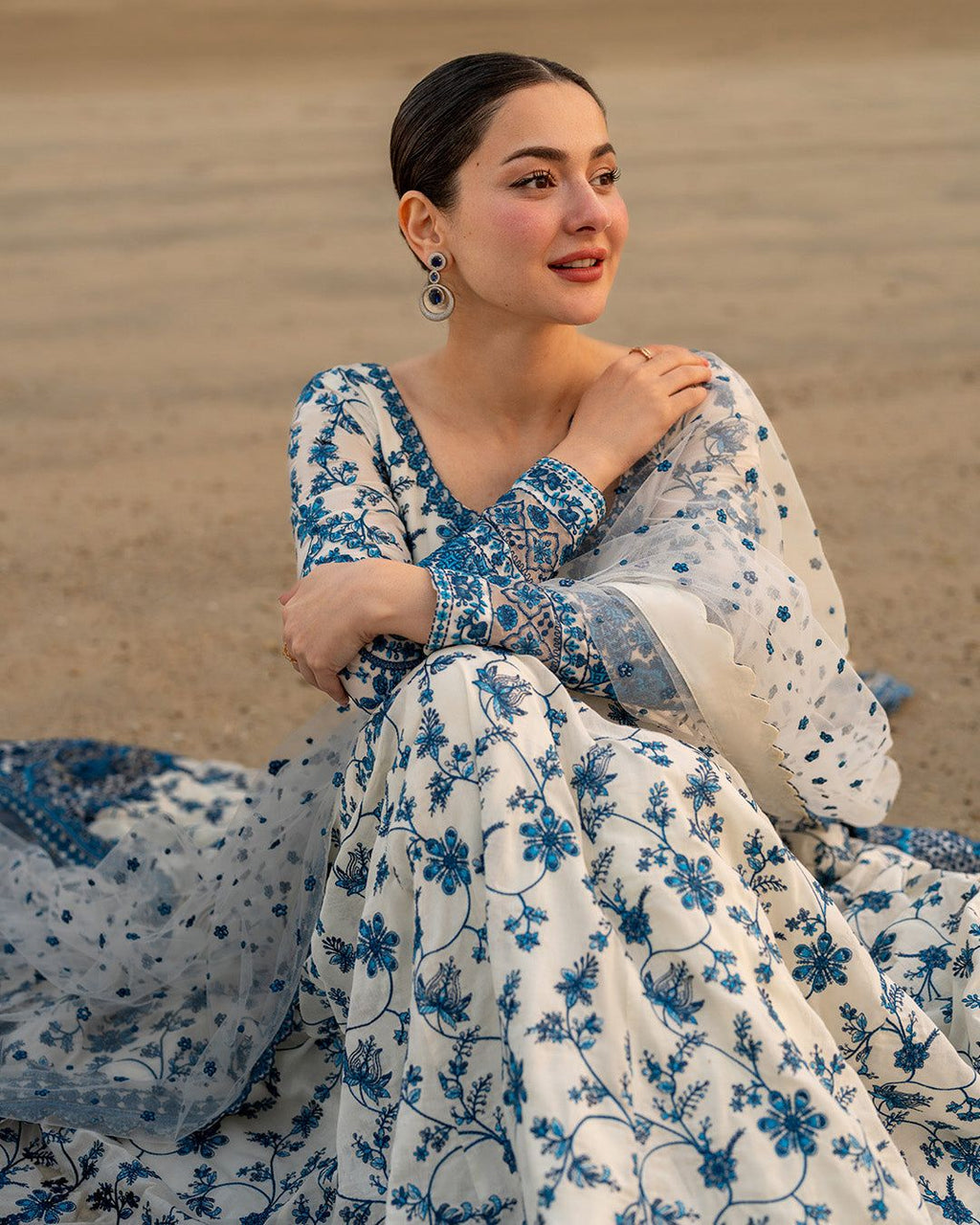 Hania Amir